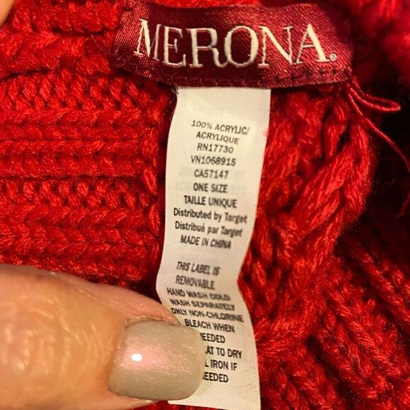 MERONA Red Beanie One Size - Picture 2 of 2